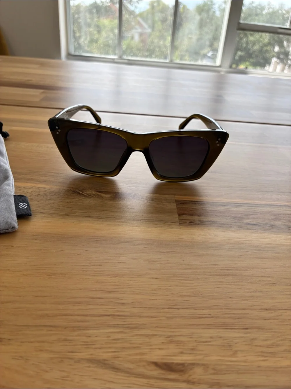 SOJOS Eliza Dark Green Cat Eye Sunglasses